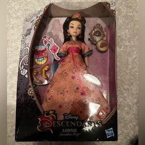 Disney The Descendants Doll Lonnie “ Auradon Prep “